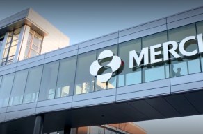 front entrance to Merck in Rahway, NJ